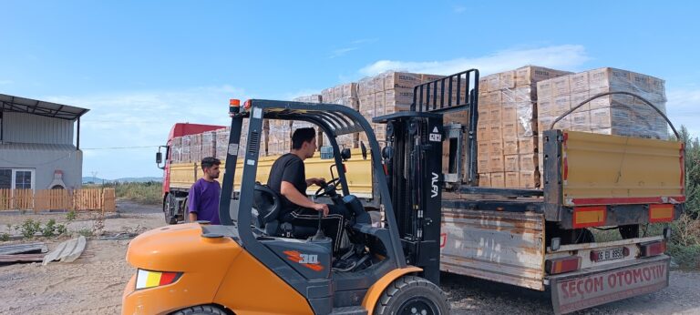 forklift for rent in Dubai