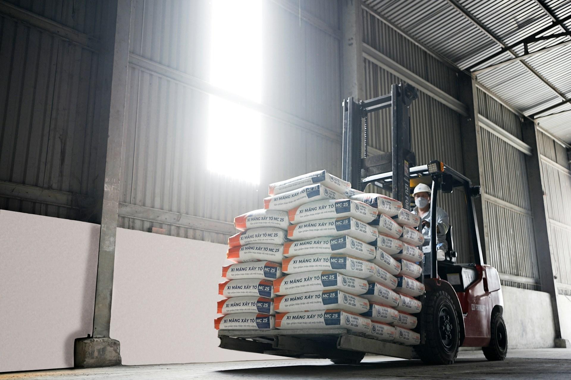 forklift rental dubai